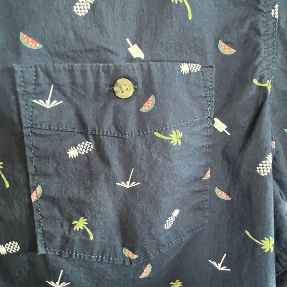 Free Planet ~ Mens shirt sleeved button down shirt ~ size Large - Picture 6 of 7